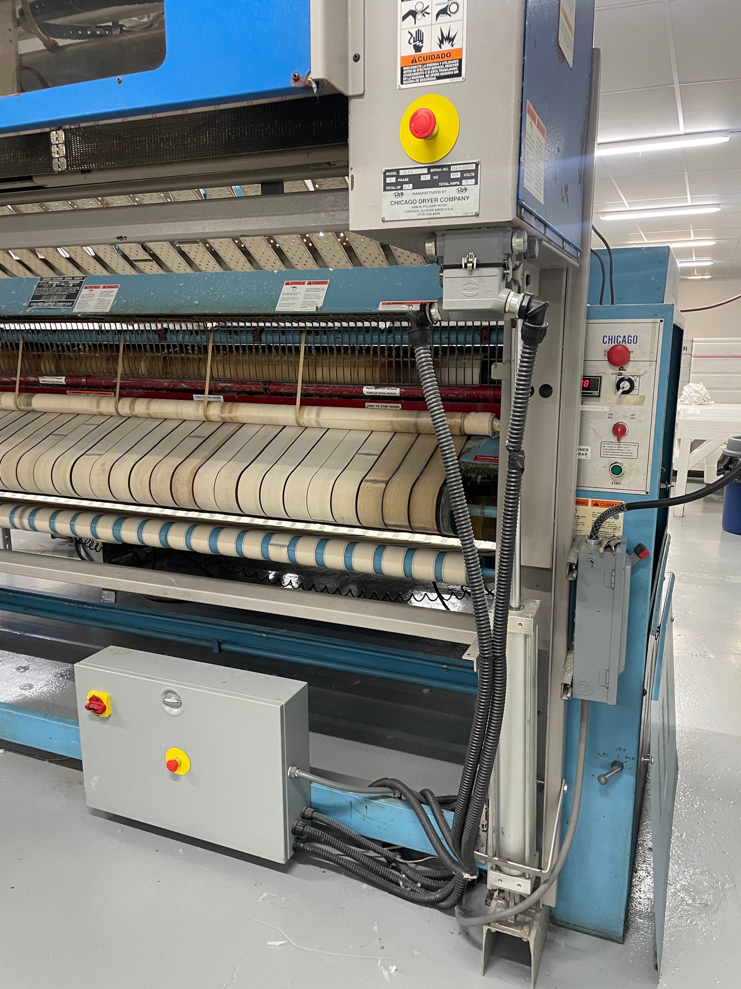 Chicago Ironer GX24-120-R with OPL Feeder