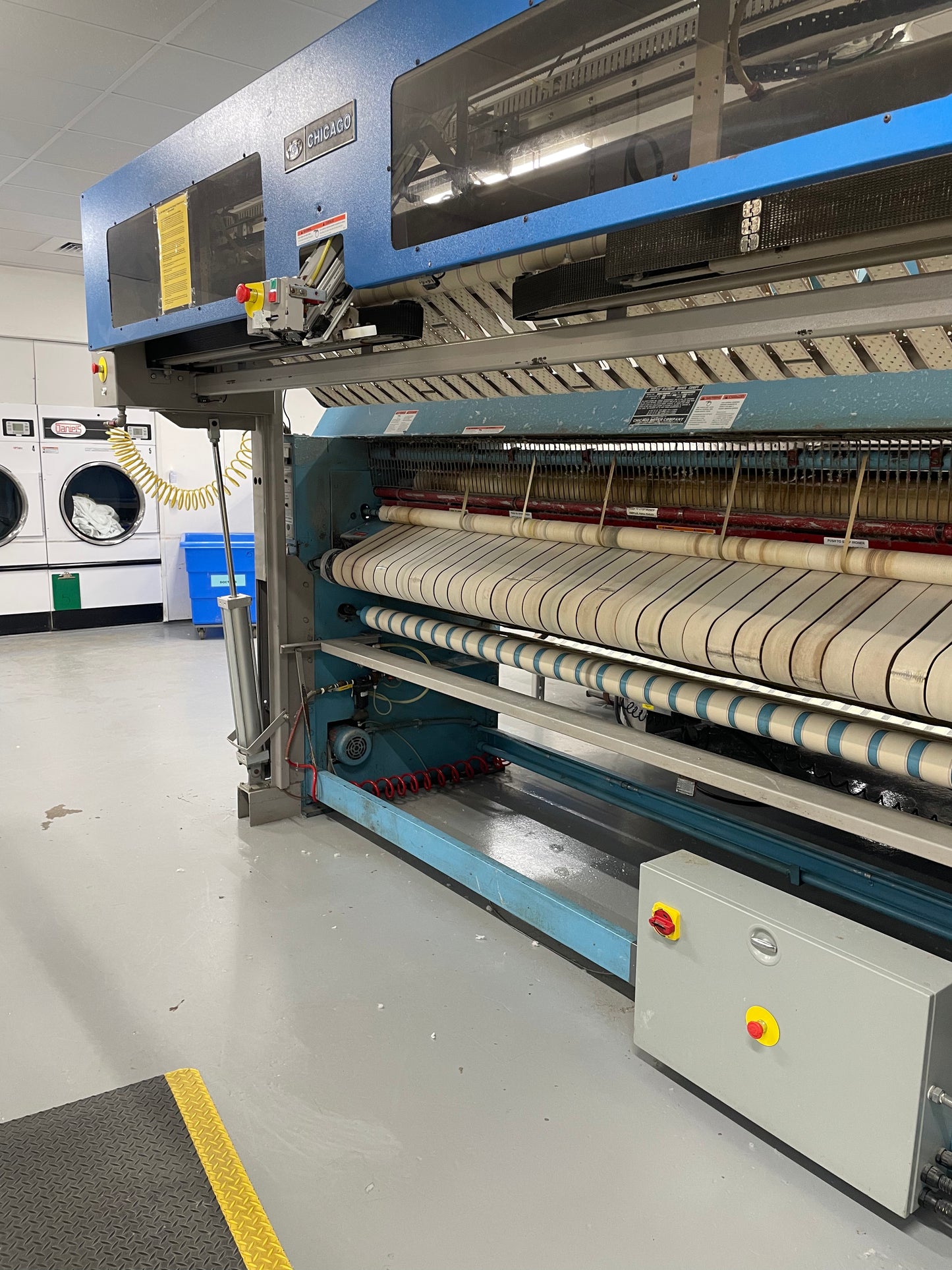 Chicago Ironer GX24-120-R with OPL Feeder