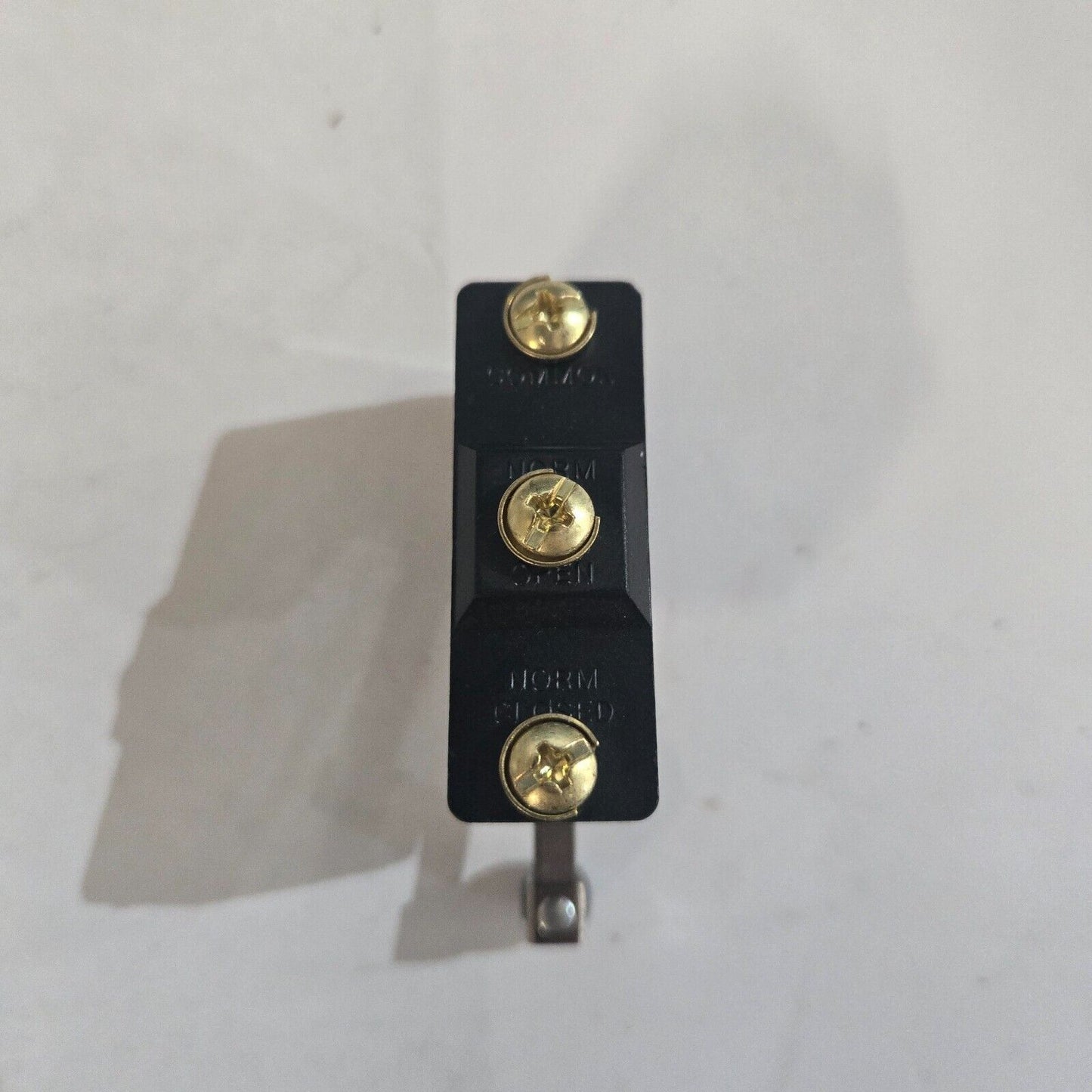 Honeywell BZ-2RW82-A2 Roller Lever Actuator