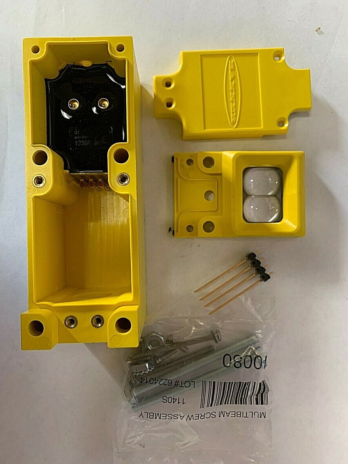 Milnor 09RPE006A Photoeye Chute Emitter Base