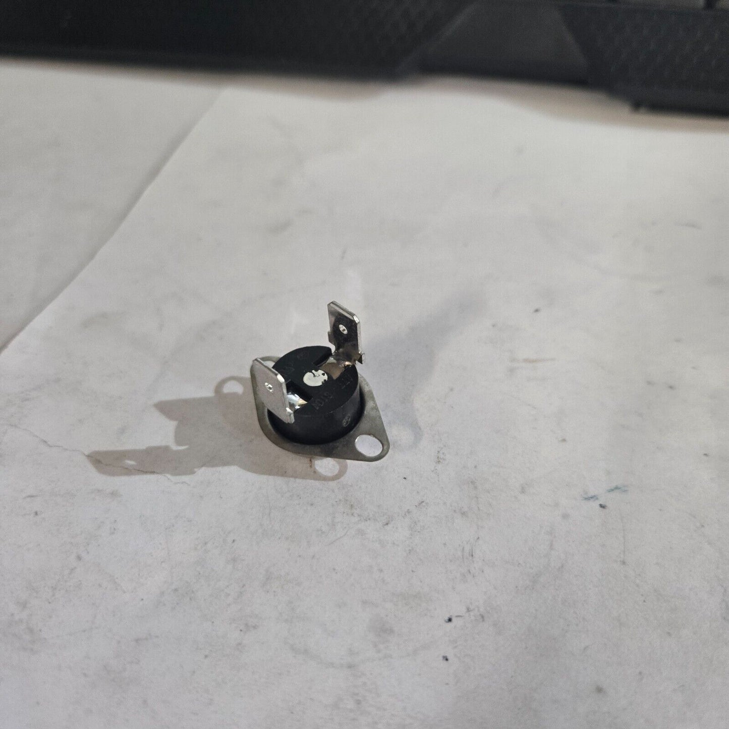 B&C Technologies 290-009 - Thermostat, 150F, Nc, Small Flange