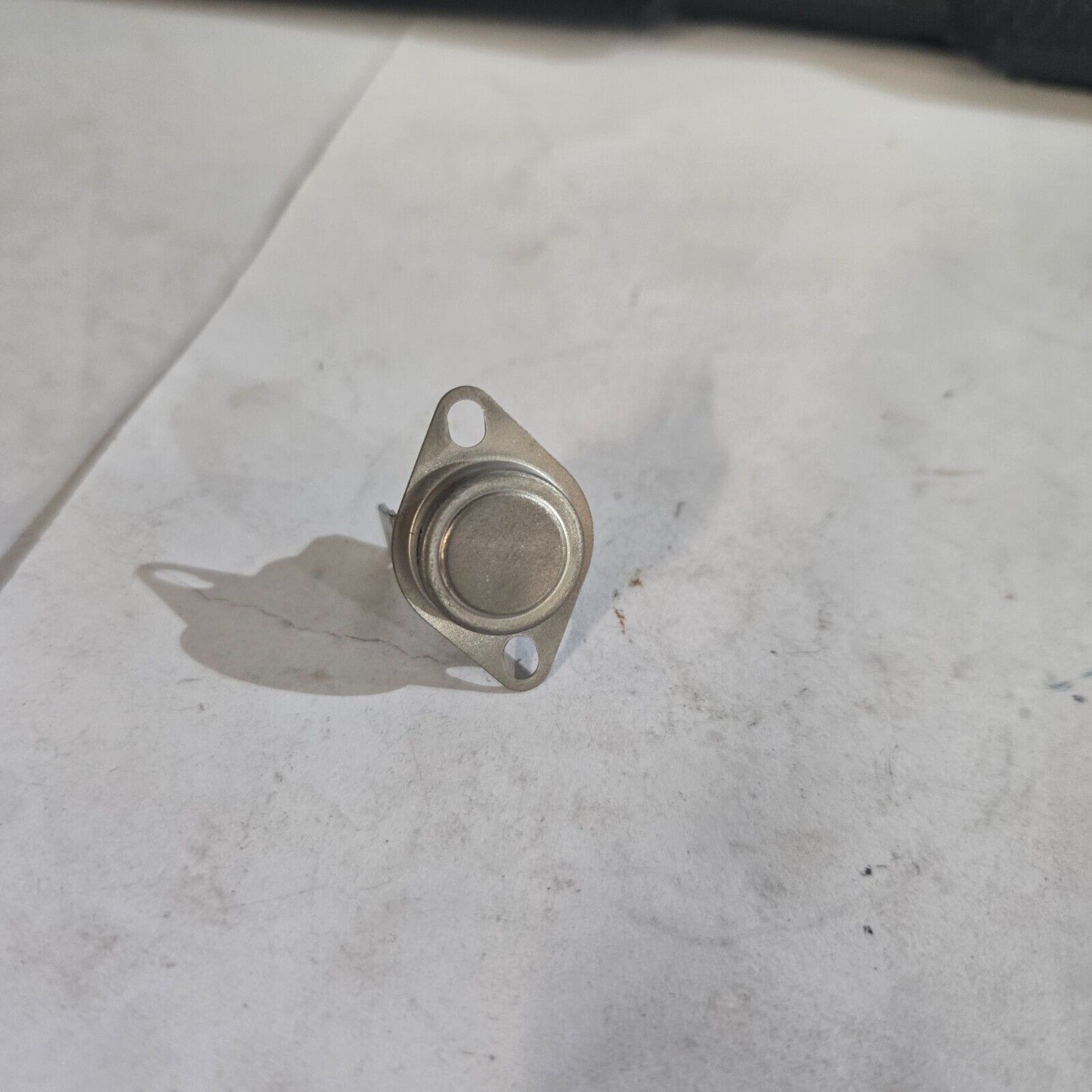 B&C Technologies 290-008 - Thermostat, 200F, Nc, Small Flange