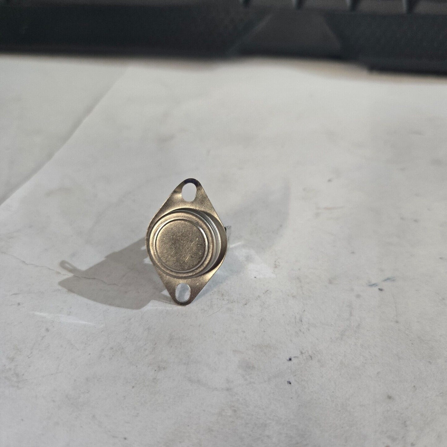 B&C Technologies 290-010 - Thermostat, 180F, Nc, Small Flange