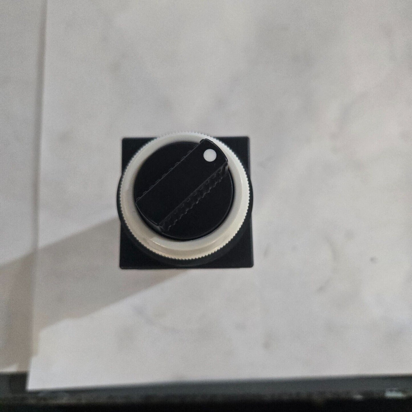 SMC NVM220-N02-34B Switch