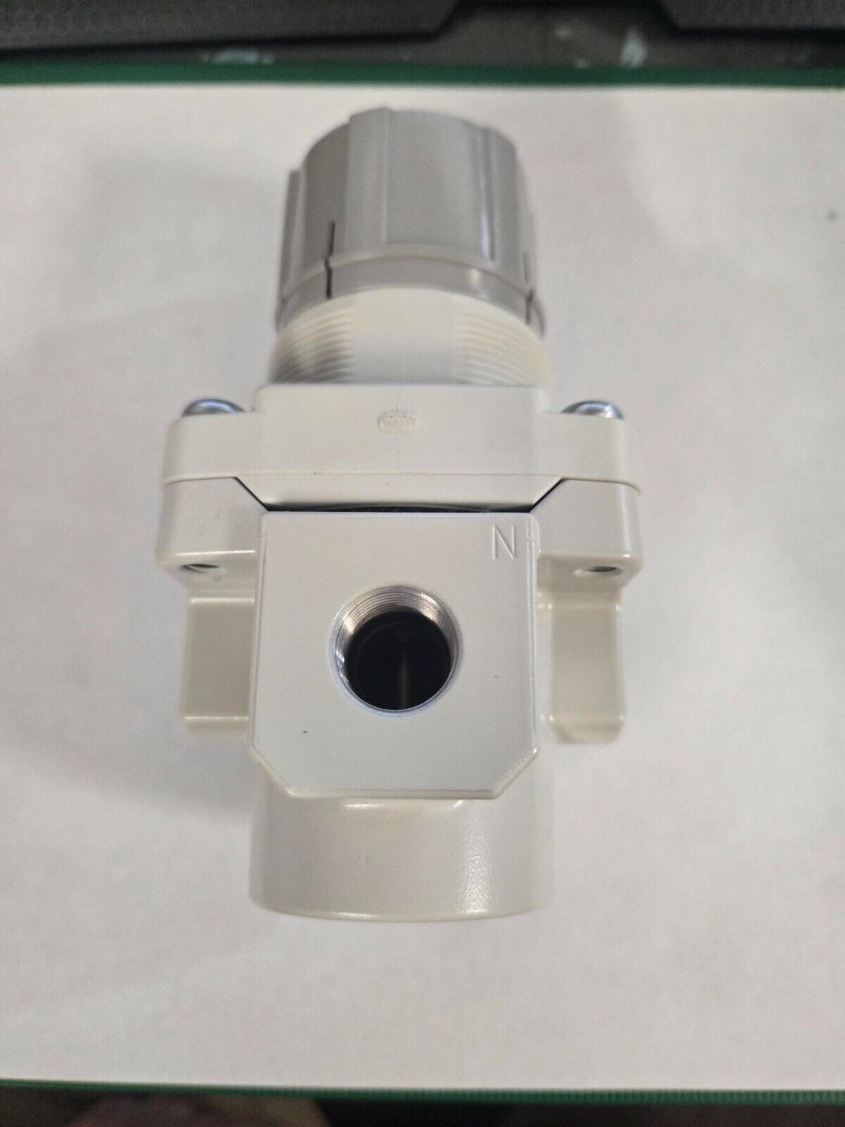 SMC AR40-N03-Z-A Regulator 3/8"