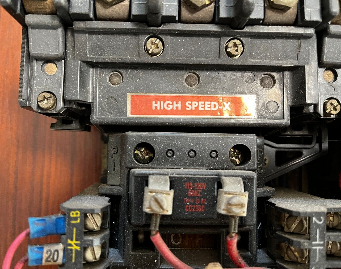 520F-COD 2 speed Contactor, G A Braun part # E02300006