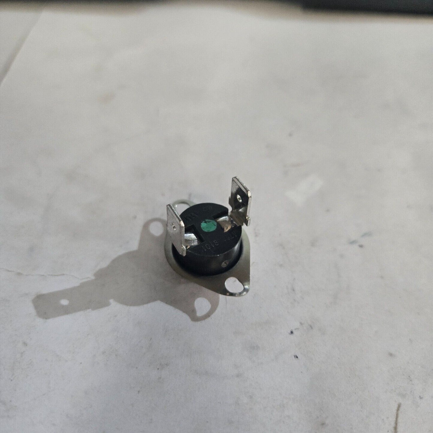 B&C Technologies 290-010 - Thermostat, 180F, Nc, Small Flange