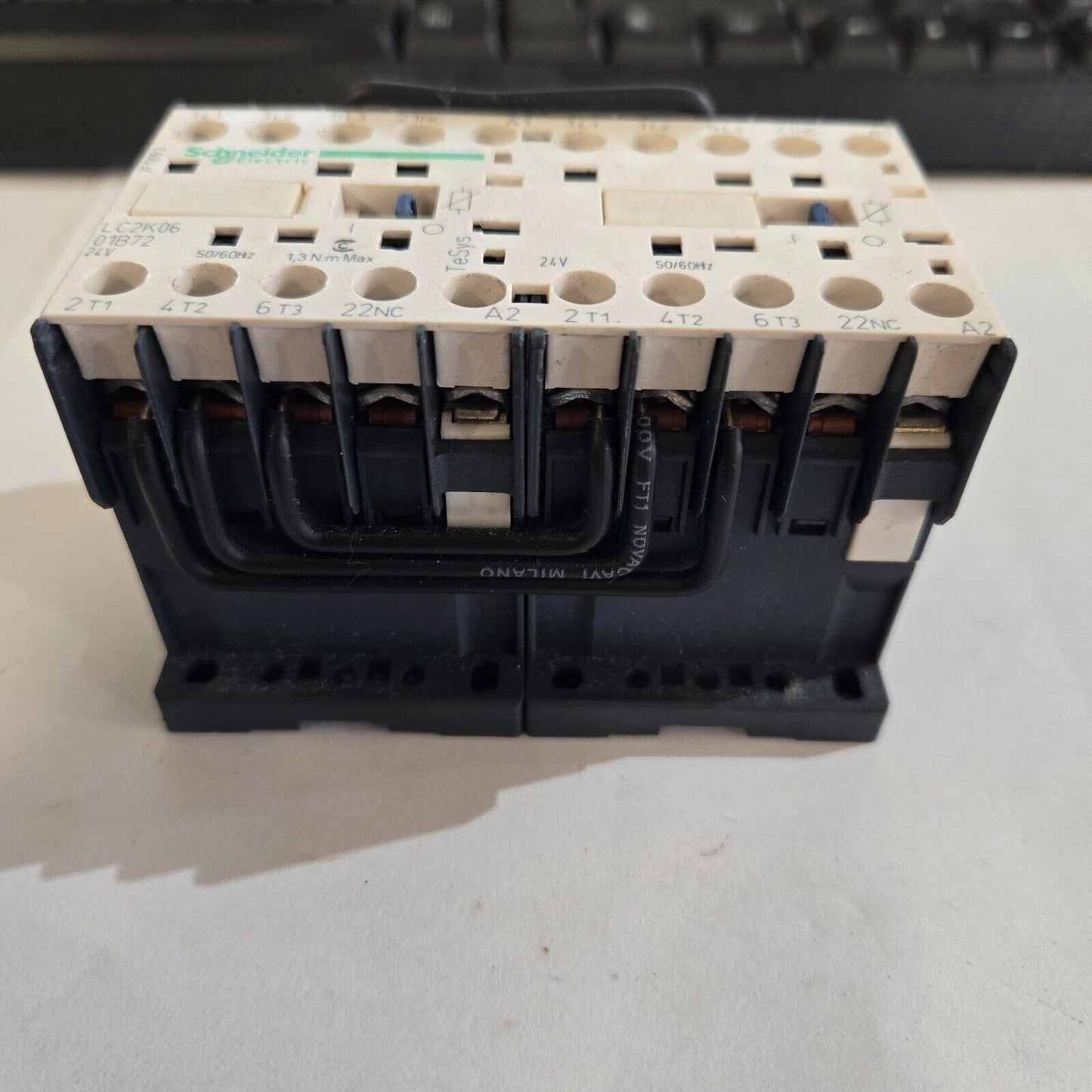 Schneider LC2K0601B72