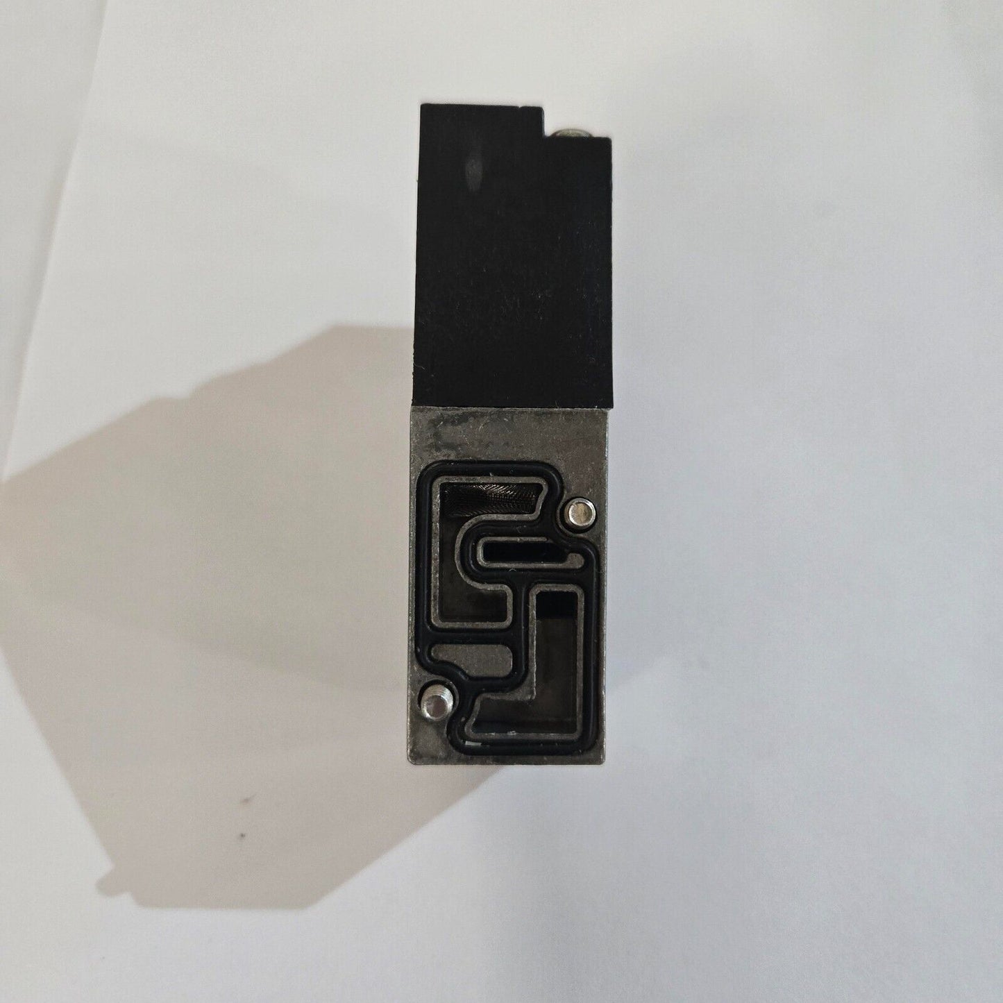 MAC valve DM3A-DJCJ-1KJ1