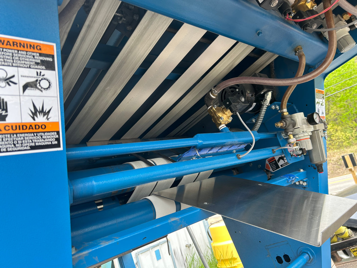 Chicago Air Towel Folder