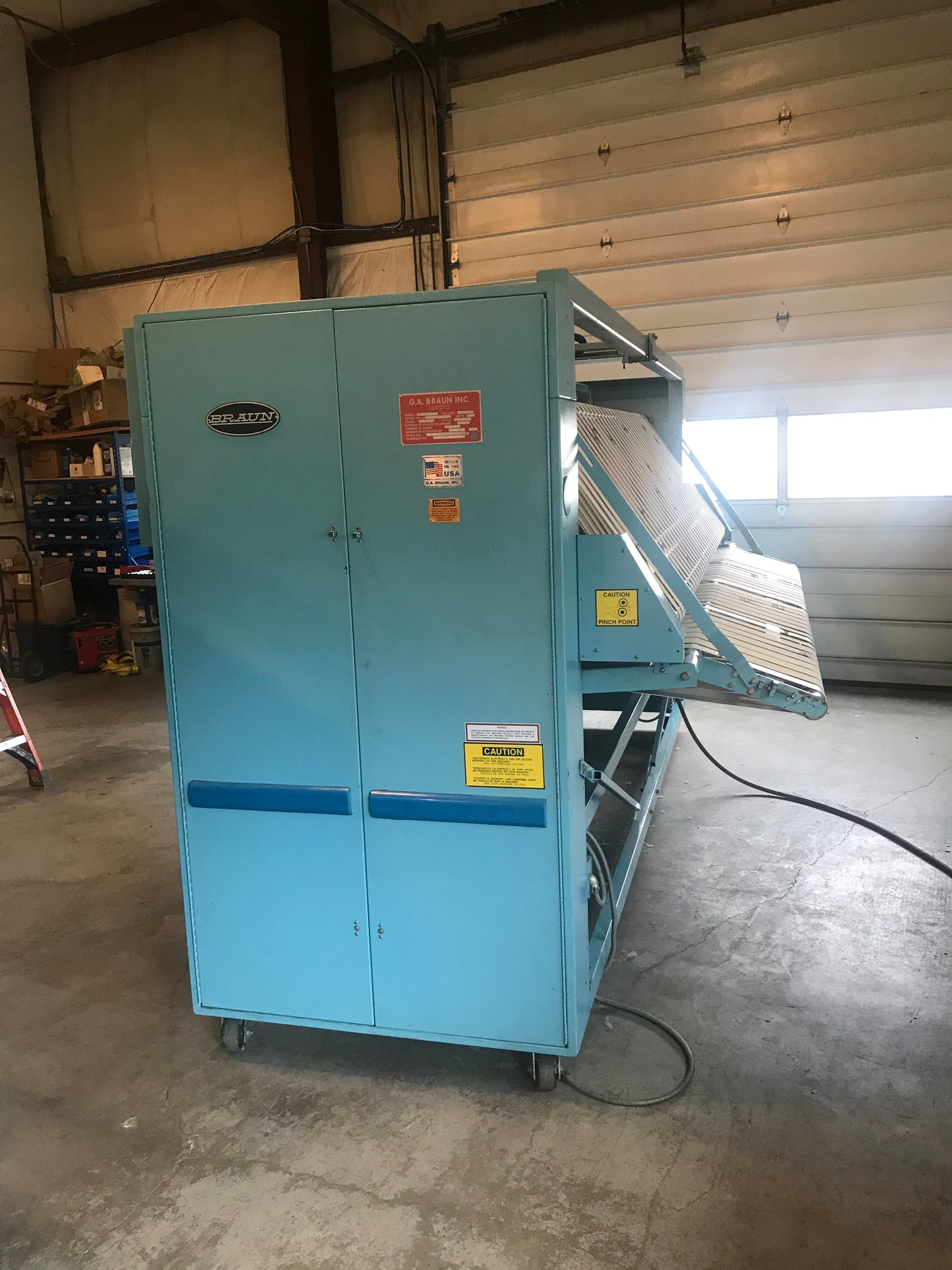 GA Braun Alpha 1200 Feeder 3 Station