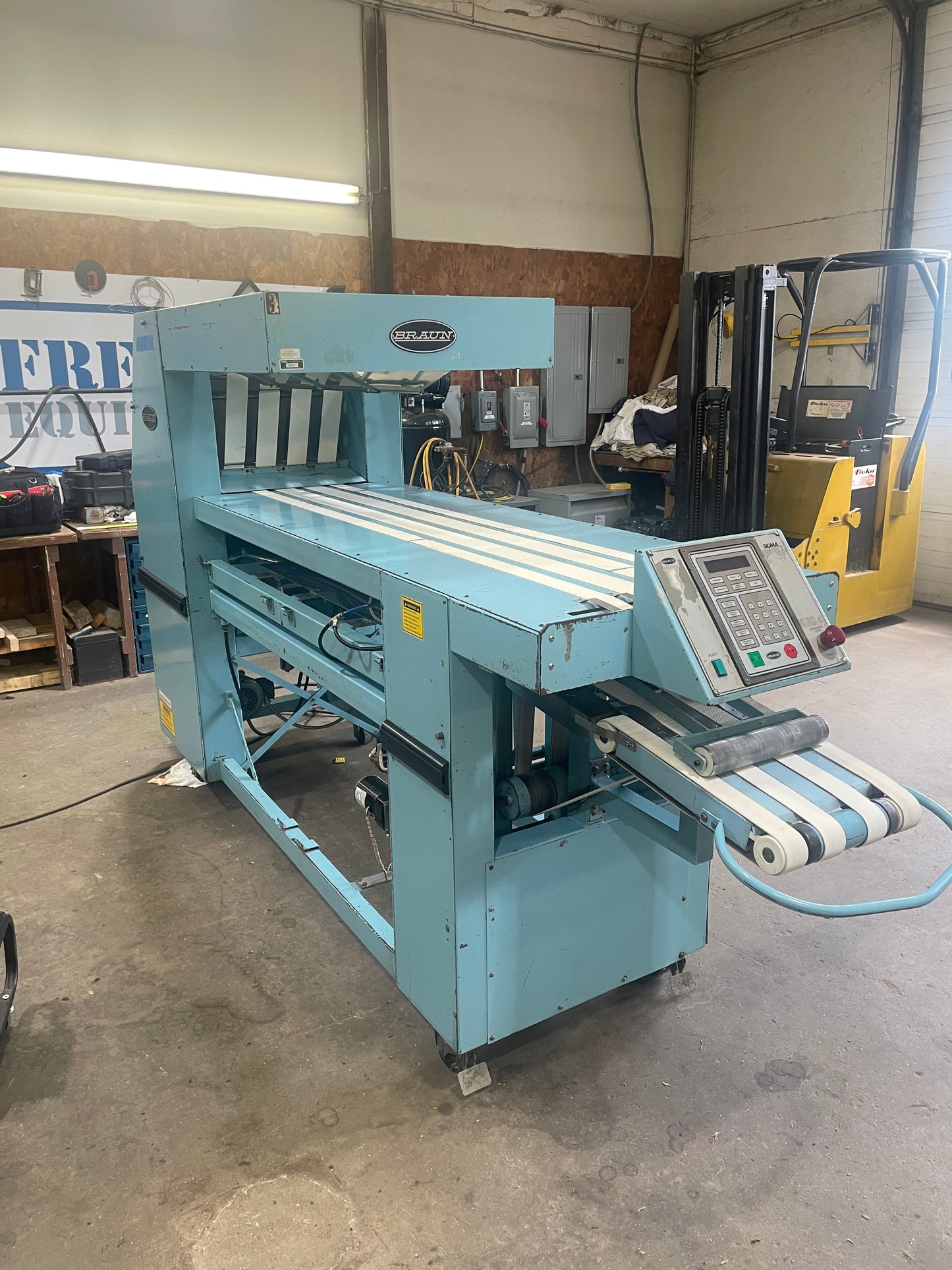 GA Braun Sigma Towel Folder