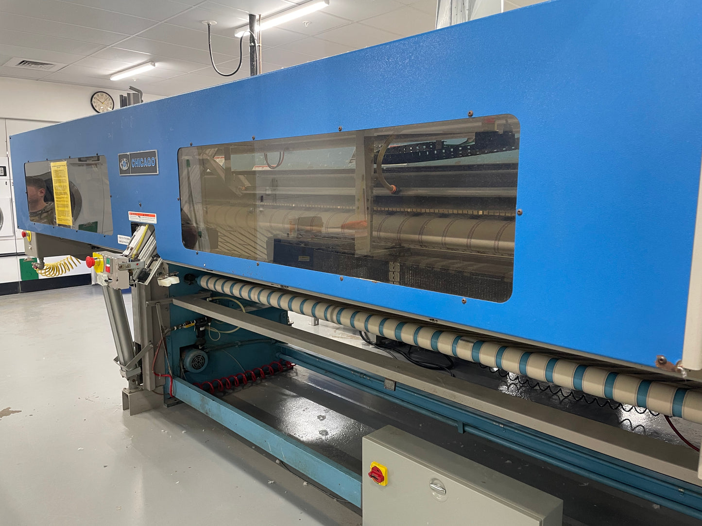 Chicago Ironer GX24-120-R with OPL Feeder