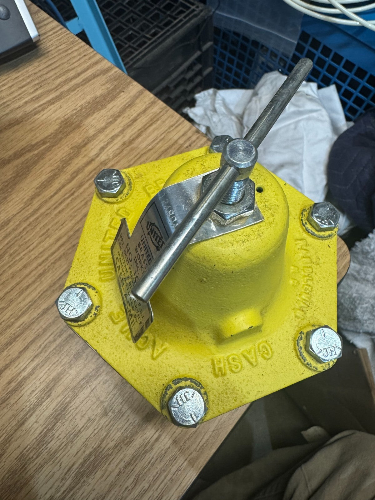 8435002