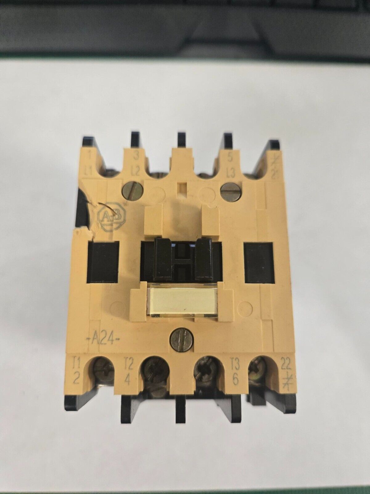 New with slight damage Allen Bradley 100-A24ND31 Contactor – Leading ...
