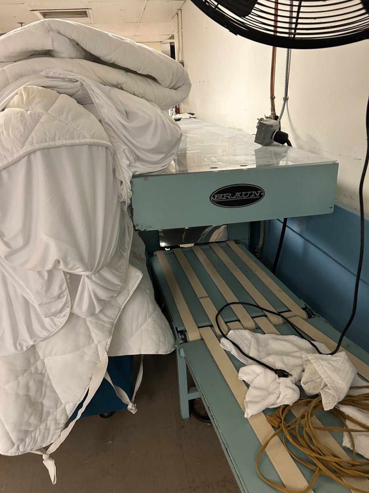 GA Braun Sigma Towel Folder - 1995 Rear Discharge
